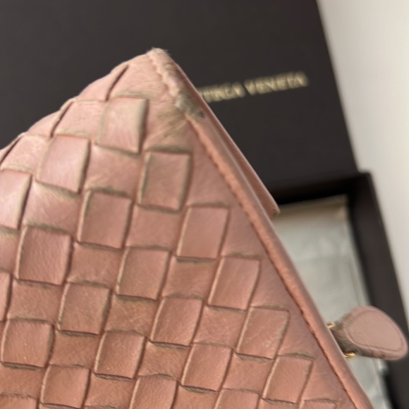 Bottega Veneta light pink wallet - Picture 7 of 7